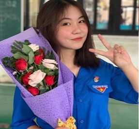 Poster of Em gái Cúc sinh viên tình nguyện Địt bạn siêu hấp dẫn