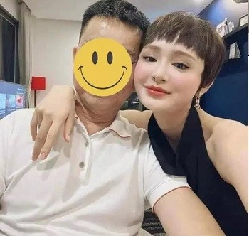 Poster of Lộ sex lần đầu Em gái Hiền Hồ Chịch nhau với đại gia siêu khủng