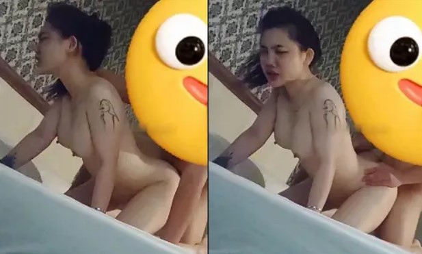 Poster of Nện em hàng nhăn mặt vì sướng